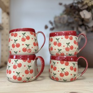 Skodelica češnje cca 3 dcl